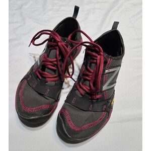 New Balance Minimus Women's 7.5‎ Athletic Shoes Vibram Sole Mesh Gray Dk Pink